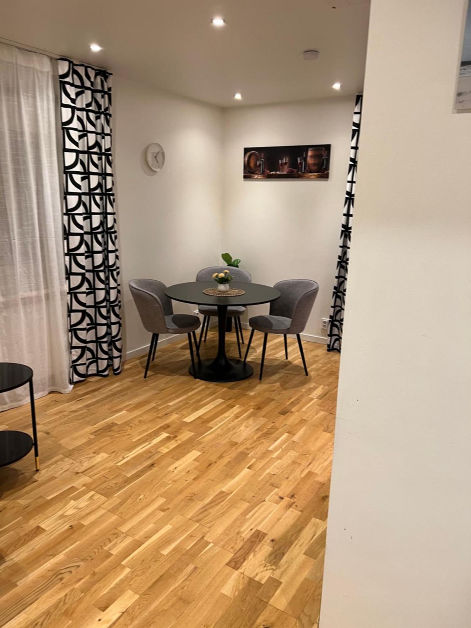 Noah Longstay Apartment Västerås Eksteriør billede